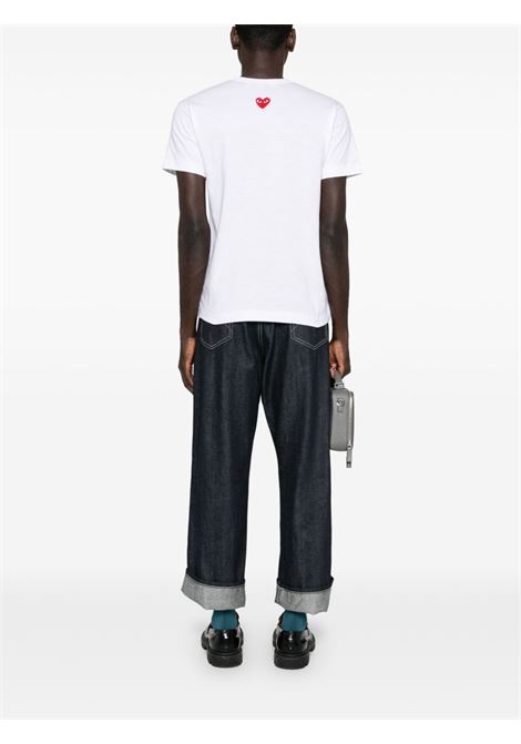 red emblem t-shirt unisex white COMME DES GARÇONS PLAY | AX-T340-0513